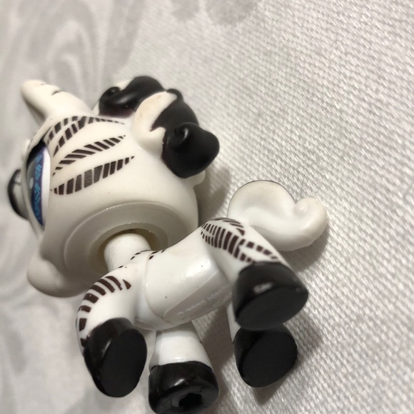 Littlest Pet Shop #903 Zebra LPS - Picture 16 of 16